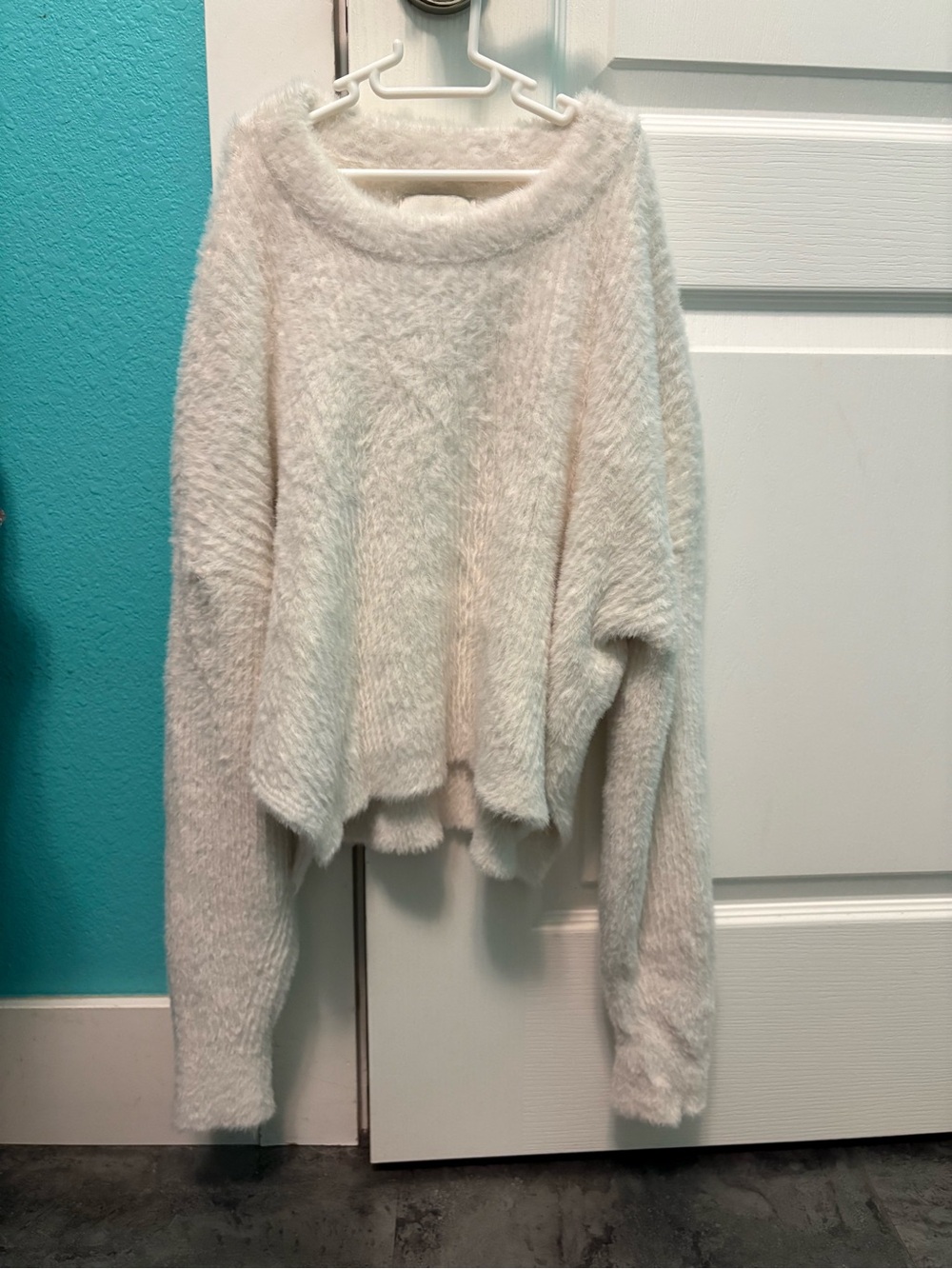Abercrombie & Fitch cream eyelash sweater XXS